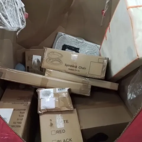 PALLET CONTAINING VARIOUS ASSORTED BOXED HOUSEHOLD ITEMS TO INCLUDE: BLENDER,BABY PLAYMAT, KIDS STROLLER, SPINNING CHAIR AND LOTS MORE UNMARKED BOXED ITEMS