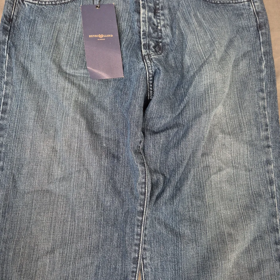 HENRI LLOYD JEANS IN BLUE SIZE 32L