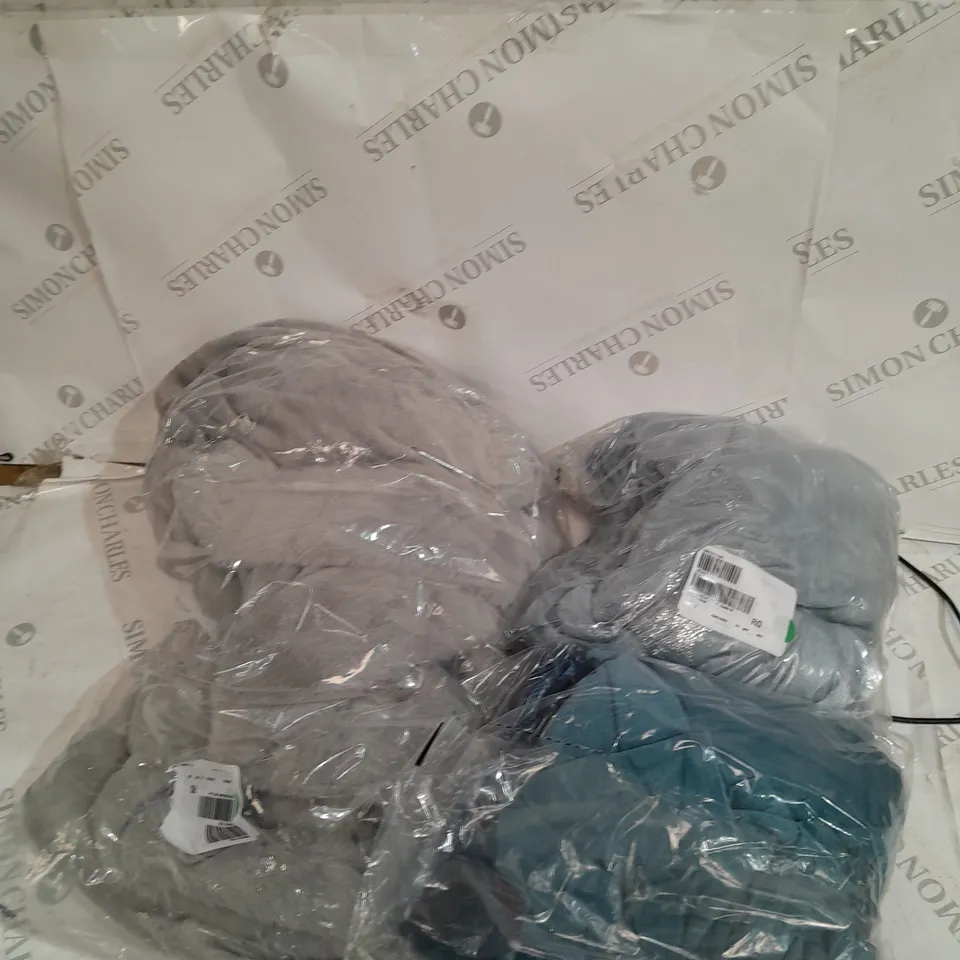 LARGE BOX OF ASSORTED CLOTHING ITEMS ALL IN DIFFRENT COLOURS AND SIZES 