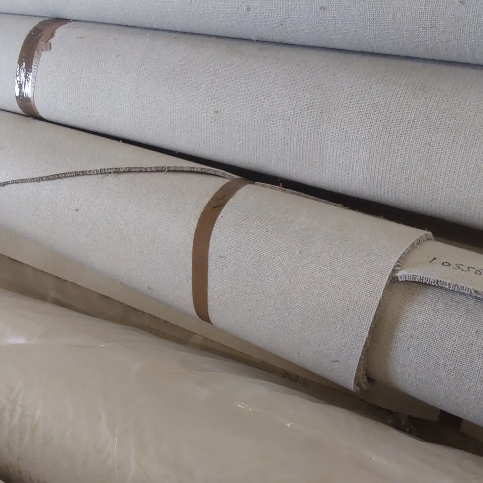 ROLL OF QUALITY CARPET - APPROXIMATELY 3.5 x 2m