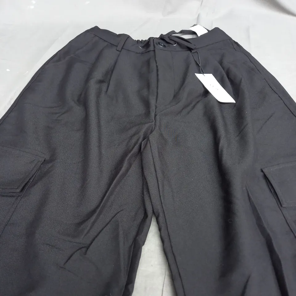 STRADIVAIUS BLACK BAGGY TROUSERS - UK 12
