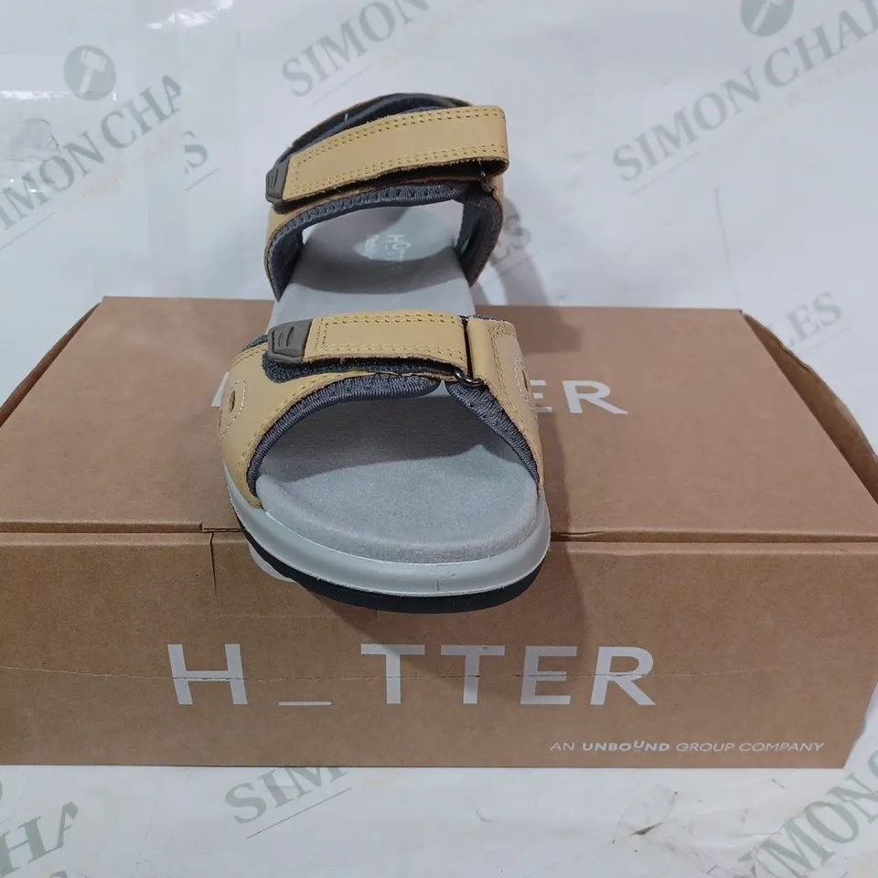 BOXED PAIR OF HOTTER STABILITY+ OPEN TOE PRIMROSE SANDALS IN SANDSTONE COLOUR UK SIZE 5.5