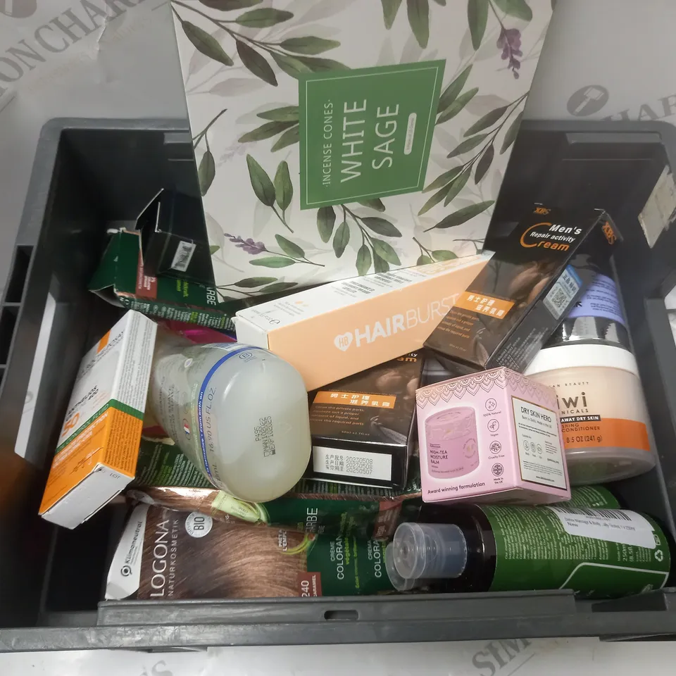 APROXIMATLEY 20 COSMETICS ITEMS TO INCLUDE KIWI BOTANICALS NOURISHING BODY CONDITIONER (241g), MUSTELA GENTLE SHAMPOO (500ml), THE BEARD STRUGGLE BEARD GROWTH ACCELERATOR (50ml), ETC