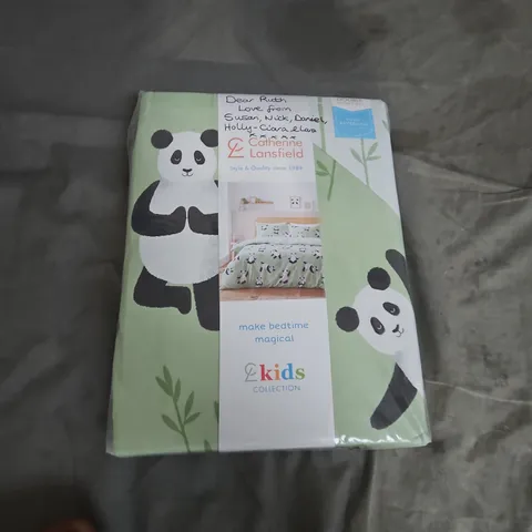 Catherine Lansfield Panda Paws Duvet Set – Green, Kids Collection