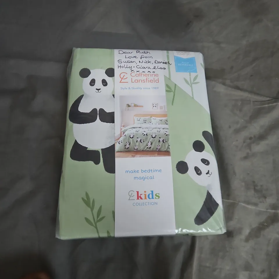 Catherine Lansfield Panda Paws Duvet Set – Green, Kids Collection