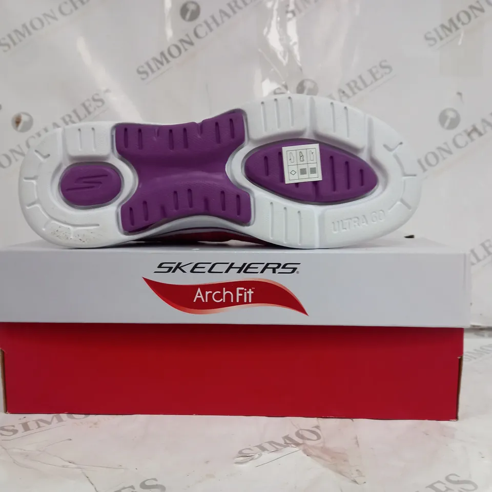 BOXED PAIR OF SKECHERS GO WALK ARCH FIT GLEE PINK TEXTILE UK 7