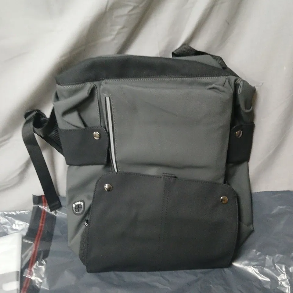 PRIME AMSTERDAM GREY BACKPACK WITH FRONT POCKET AND ADJUSTABLE STRAP