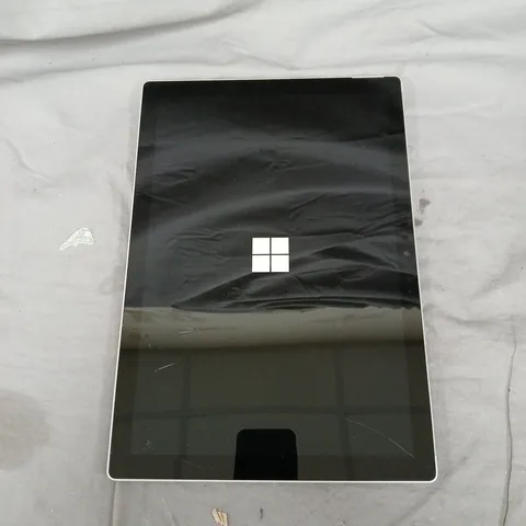 MICROSOFT SURFACE PRO 7 TABLET (I3, 4GB RAM, 128GB) – 12.3-INCH DISPLAY – NO KEYBOARD. CRACKED SCREEN