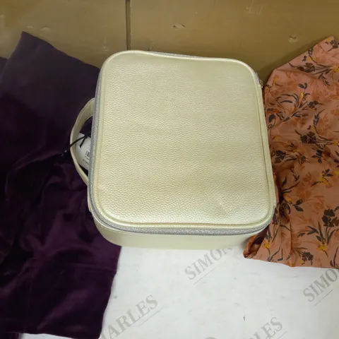 BOX OF APPROXIMATELY 15 ASSORTED HOUSEHOLD ITEMS TO INCLUDE DESIGNER PEARL COLOUR MAKE UP BAG, DESIGNER FAUX VELVET TOP, DESIGNER FLORAL SHIRT, ETC