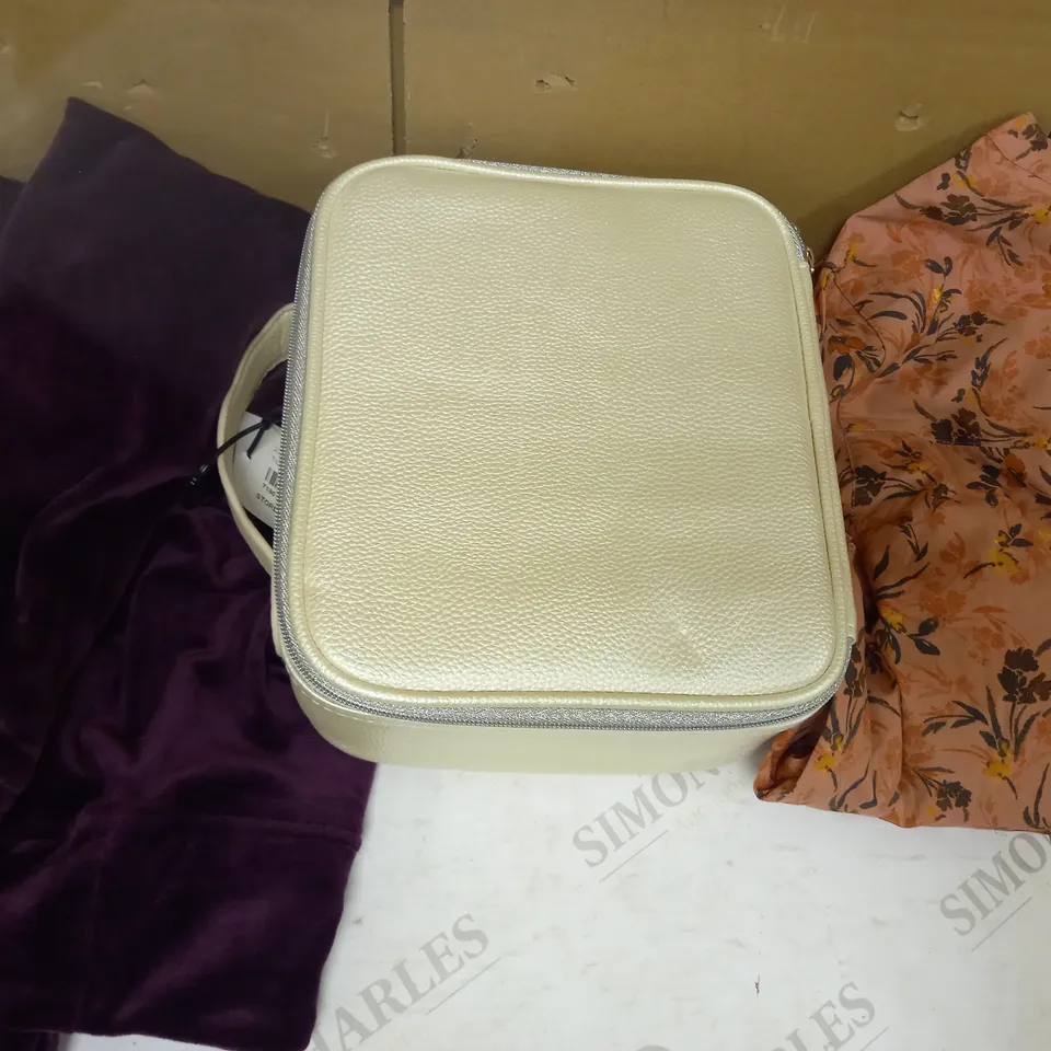 BOX OF APPROXIMATELY 15 ASSORTED HOUSEHOLD ITEMS TO INCLUDE DESIGNER PEARL COLOUR MAKE UP BAG, DESIGNER FAUX VELVET TOP, DESIGNER FLORAL SHIRT, ETC