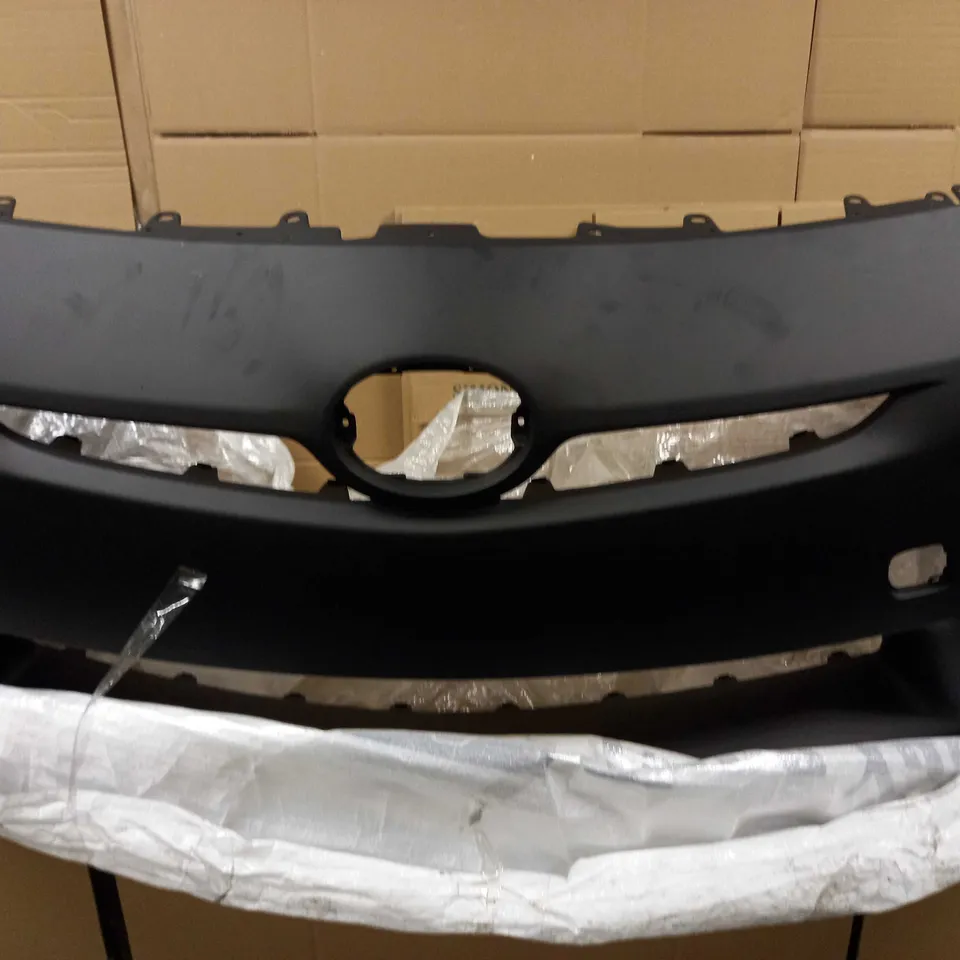 DESIGNER VEHICLE FRONT BUMPER FRAME IN BLACK - MODEL UNSPECIFIED (COLLECTION ONLY)