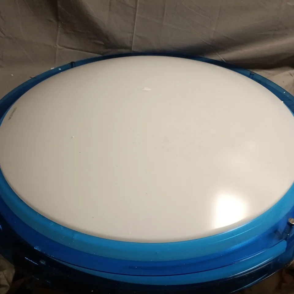 BOXED HONLAND LIVING ROOM CEILING LAMP