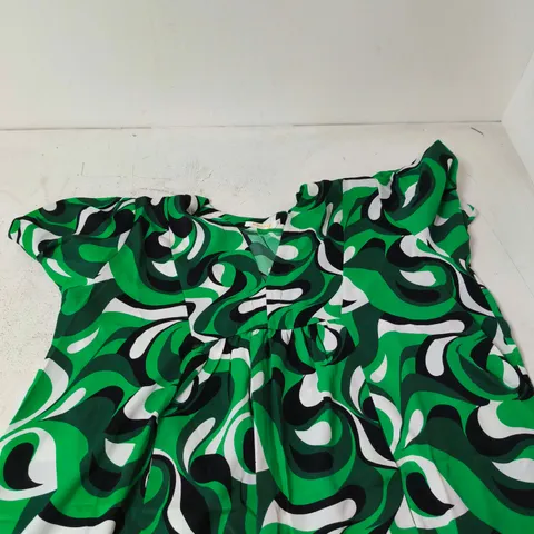 BOX OF APPROXIMATELY 25 MALISSA J COLLECTION WOMEN'S DRESS – GREEN ABSTRACT PRINT SIZE M/L