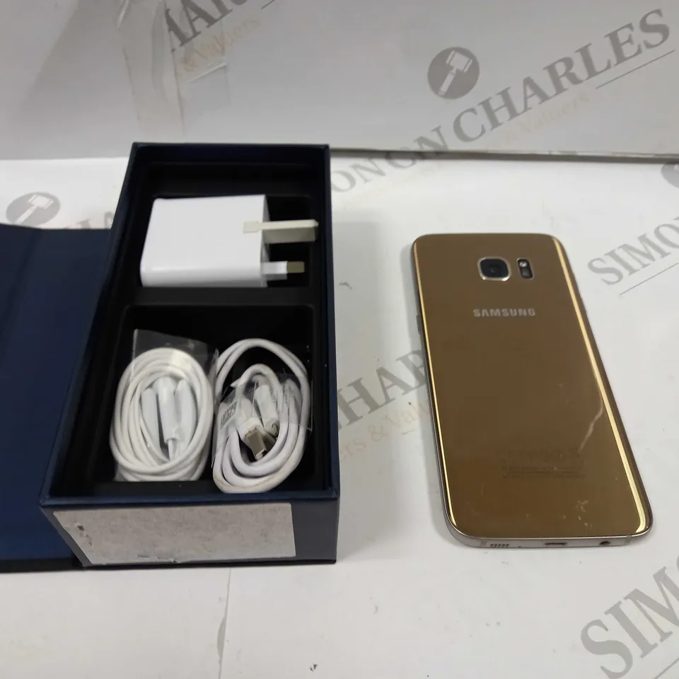BOXED SAMSUNG GALAXY S7 EDGE 32GB WITH ACCESSORIES 