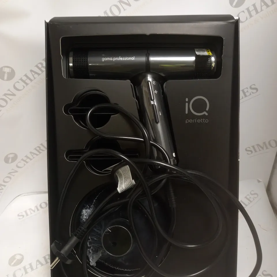 BOXED GAMA.PROFESSIONAL IQ PERFETTO HAIRDRYER 