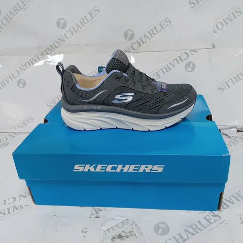 BOXED SKECHERS CHARCOAL MOTION LACE UP TRAINERS- SIZE 3 