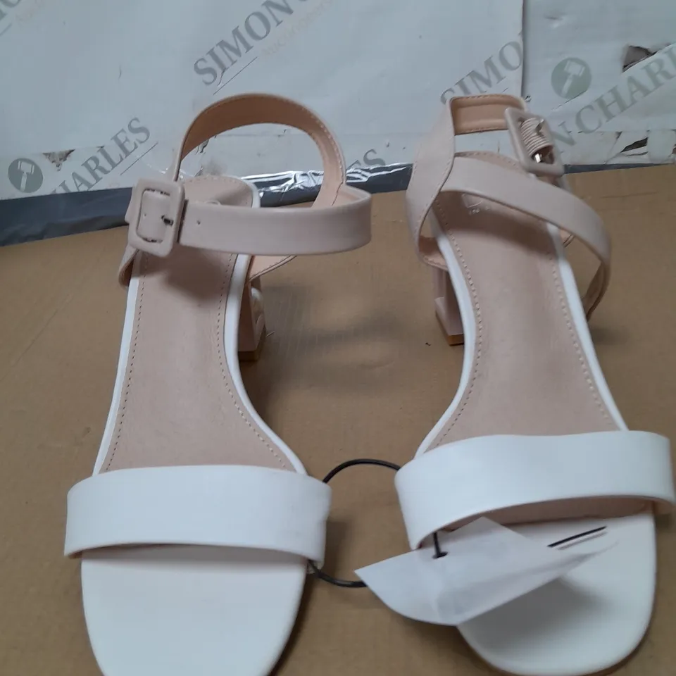 MODA IN PELLE SANDYPEARL BLOCK HEEL SANDAL SIZE 6