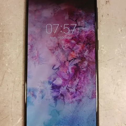 SAMSUNG GALAXY A40 SMARTPHONE