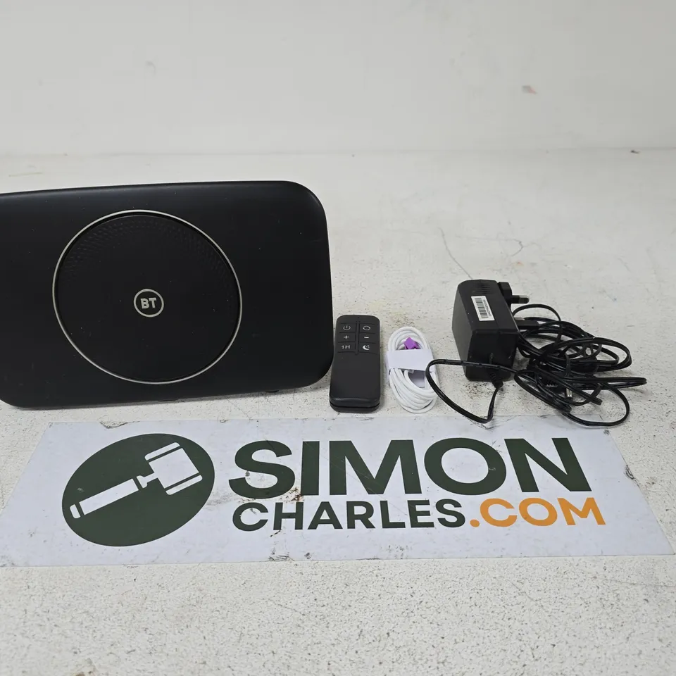 APPROXIMATELY 15 ASSORTED ELECTRICAL PRODUCTS TO INCLUDE PLUGS, WIFI HUBS AND REMOTE CONTROLS