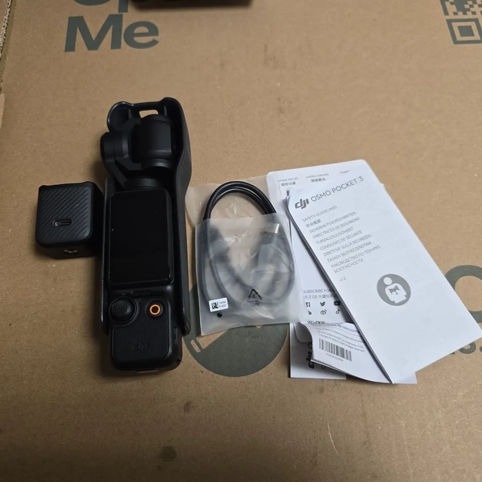 DJI OSMO POCKET 3 HANDHELD GIMBAL – BOXED WITH ACCESSORIES