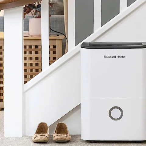 BOXED RUSSELL HOBBS RHDH2002 20L DEHUMIDIFIER