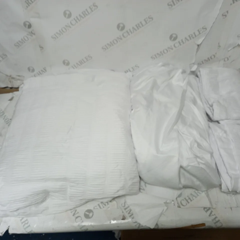 Supersoft by Cozee Home Textured Stripe 6 Piece Duvet Set white superking size