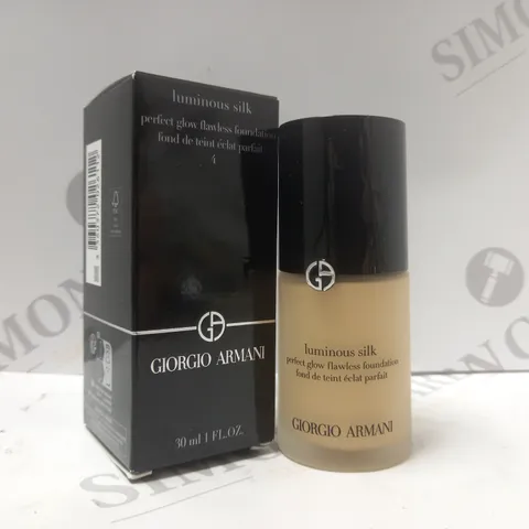 GIORGIO ARMANI LUMINOUS SILK FOUNDATION 30ML #04 LIGHT