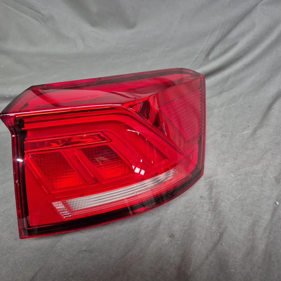 VW T-ROC TAILLIGHT 