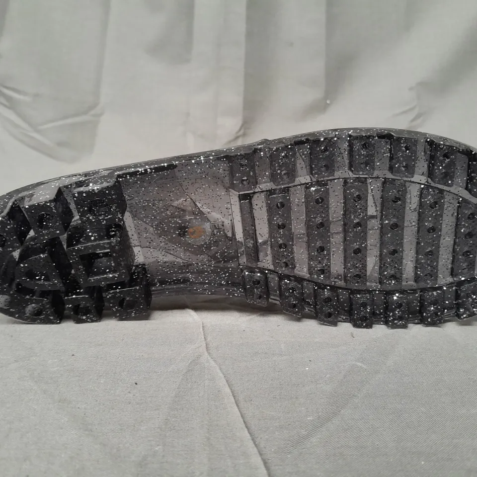 BOX OF APPROXIMATELY 20 PAIRS OF LINZI CLOSED TOE SANDALS IN TRANSPARENT BLACK W. GLITTER EFFECT - VARIOUS SIZES - COLLECTION ONLY