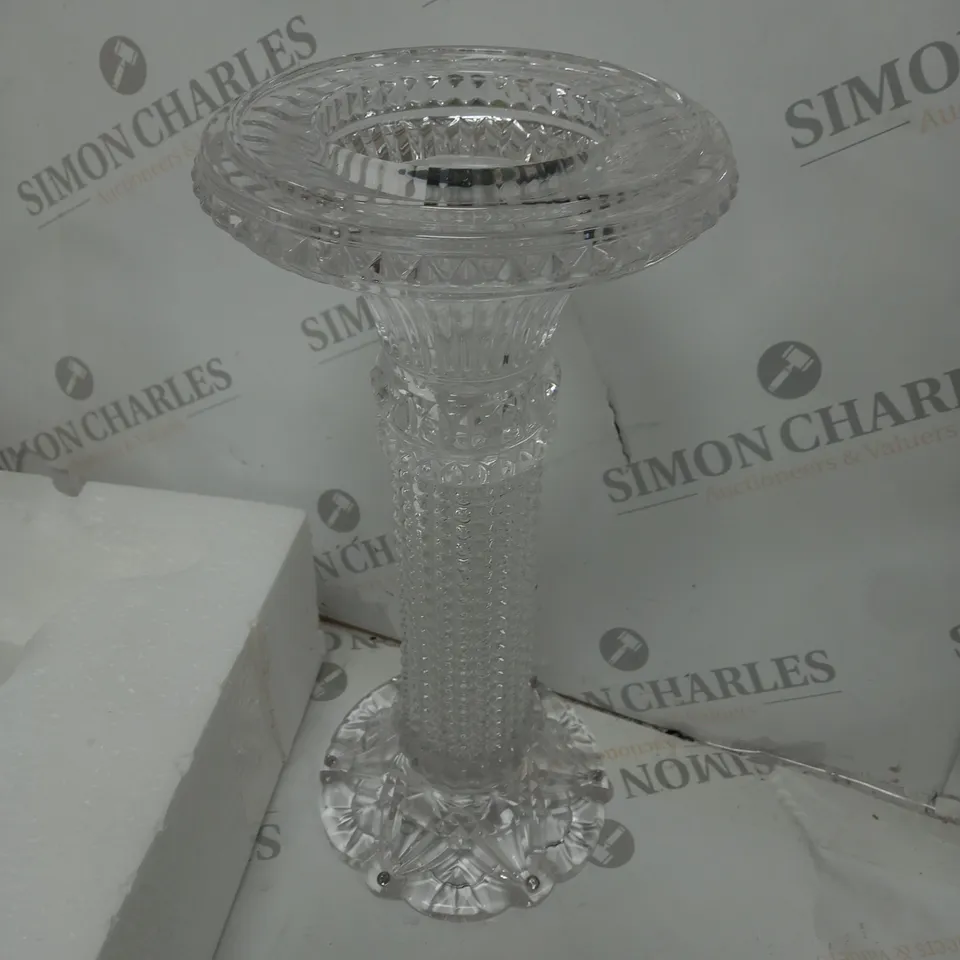 BOXED JULIAN MACDONALD PRE LIT GLASS LIGHT