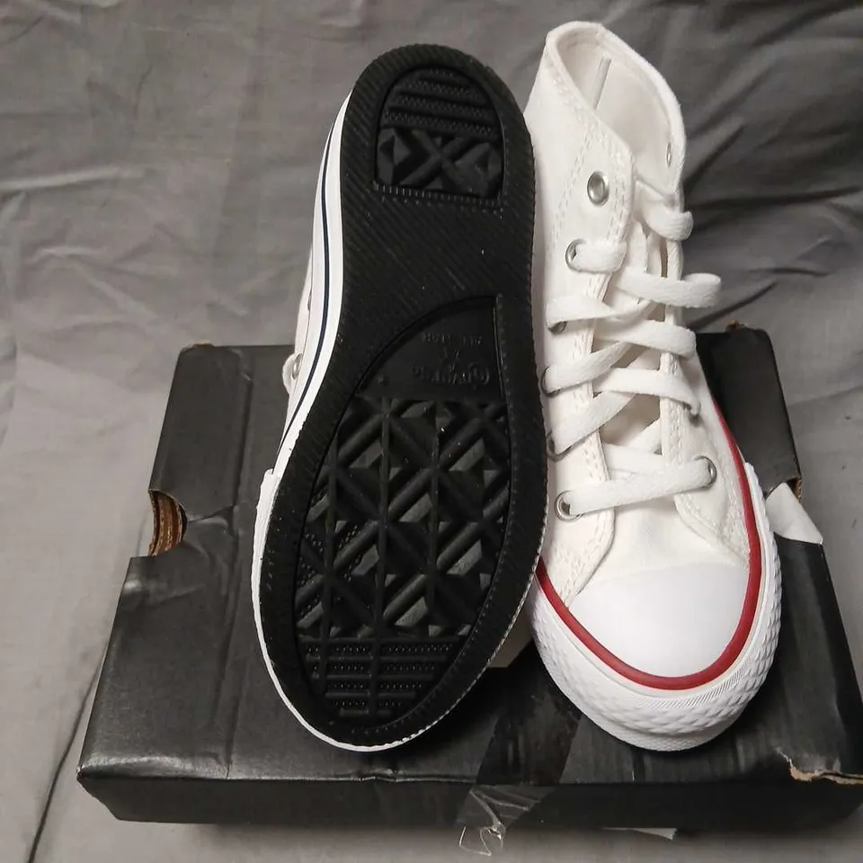 CONVERSE CHUCK TAYLOR ALL STAR HIGH-TOP SNEAKERS – WHITE, YOUTH US 12 (UK 11.5)