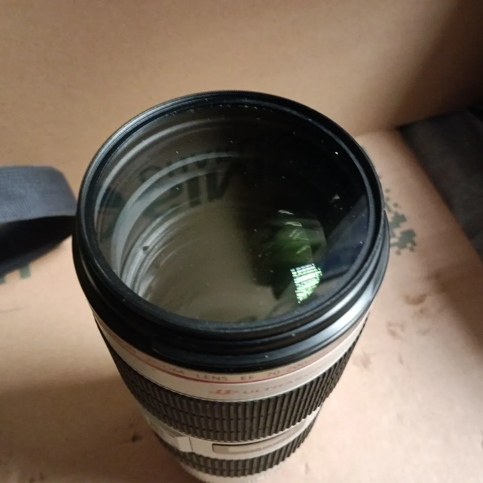 CANON ULTRASONIC EF 70-200MM F/2.8 L TELEPHOTO ZOOM LENS – WITH CASE