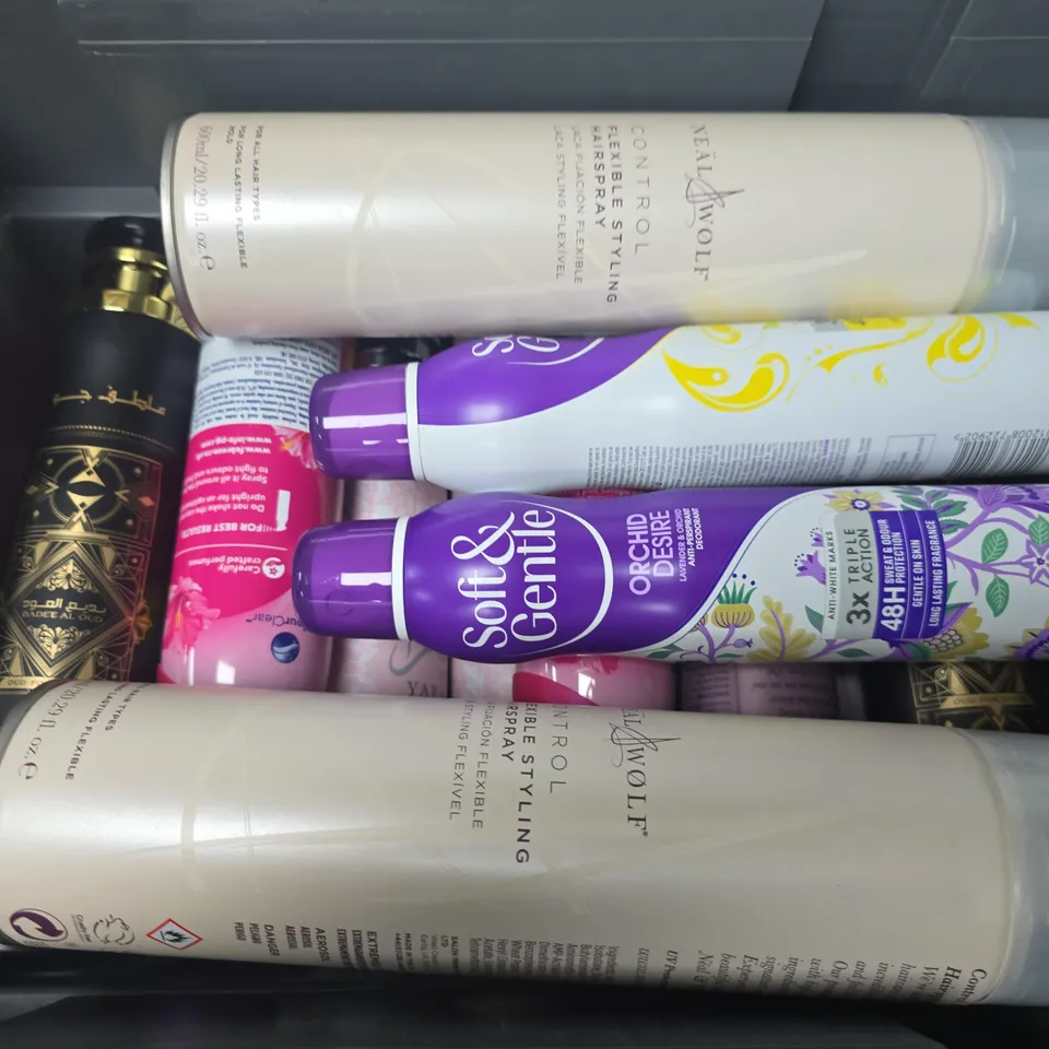 APPROXIMATELY 13 ASSORTED AEROSOLS TO INCLUDE FEBREZE AIR MIST, NEAL WOLF ENHANCE VOLUMISING MOUSSE, SOFT & GENTLE CITRUS TWIST, ETC - COLLECTION ONLY