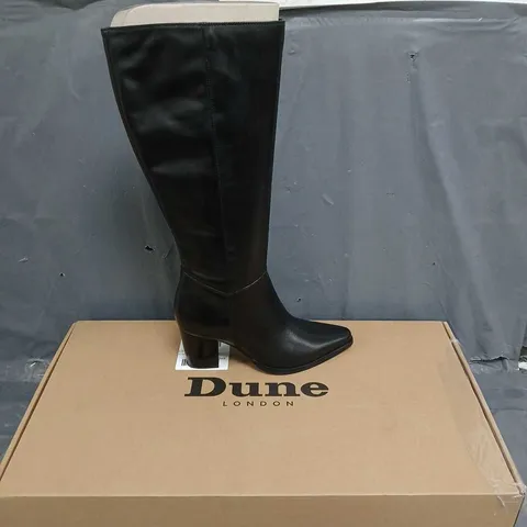 BOXED PAIR OF DUNE LONDON SILAHS LEATHER KNEE HIGH BOOTS IN BLACK SIZE 6