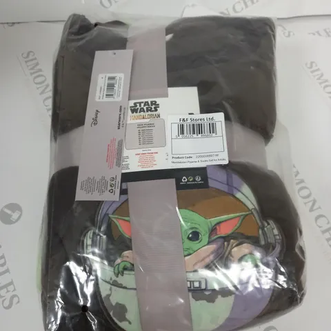 BAGGED MADOLORIAN PJ SET & SOCKS FOR ADULTS - M