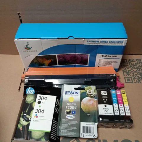APPROXIMATELY 12 ASSORTED PRINTER INKS TO INCLUDE HP 304, EPSON YELLOW T1294, TN-247 MAGENTA, ETC - COLLECTION ONLY