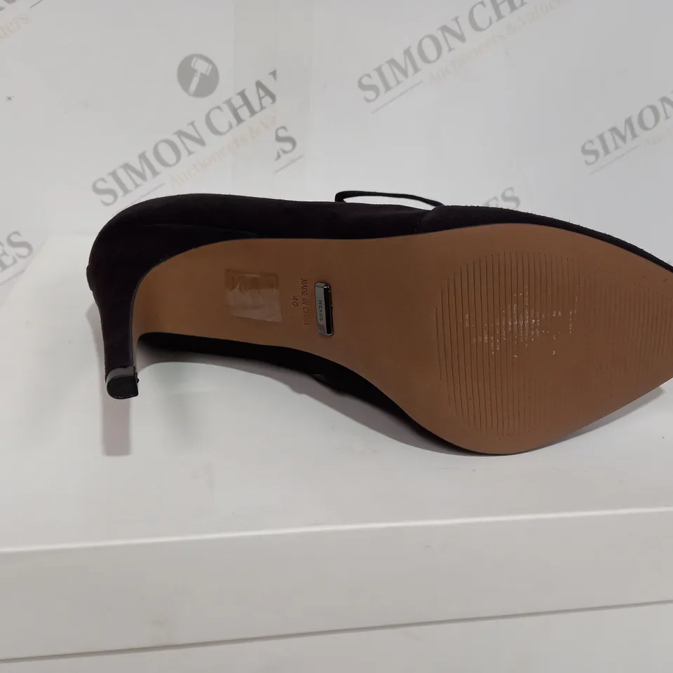 BOXED REISS SUEDE CHOCOLATE BOOT HEELS - SIZE 7