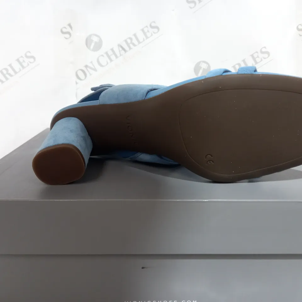 BOXED VIONIC BLUE OPEN TOE HIGH HEELS - SIZE 7