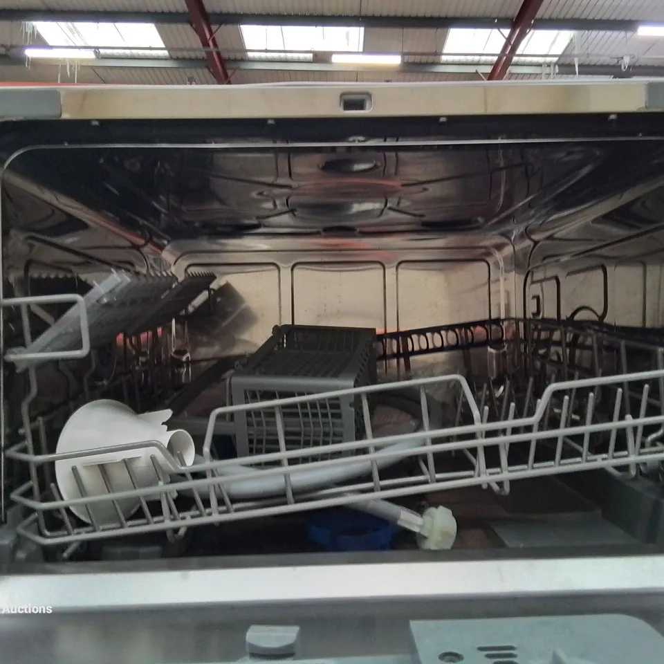 COMFEE FREESTANDING DIDHWASHER IN WHITE - (KWH-TD602E-W)