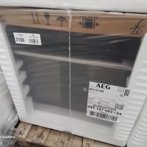AEG INTEGRATED ASSISTED COOKING OVEN - STAINLESS STEEL Model BPK742320M