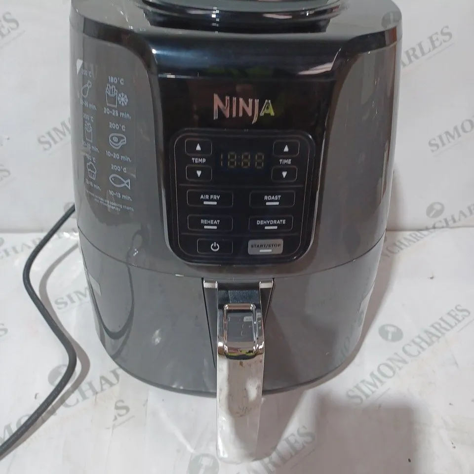 NINJA AIR FRYER 3.8L AF100UK