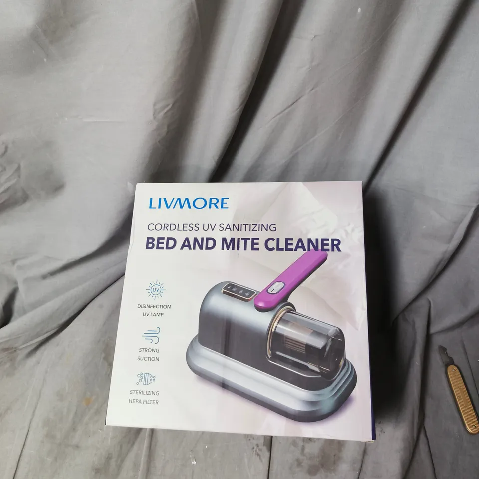 LIVMORE CORDLESS UV SANITISING BED AND MITE CLEANER – BOXED