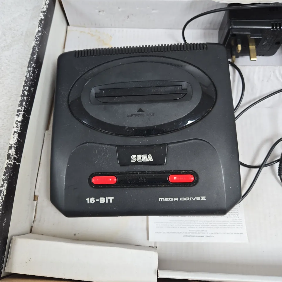 SEGA MEGA DRIVE II 16-BIT CONSOLE – BOXED WITH MANUAL, POWER SUPPLY & CABLES