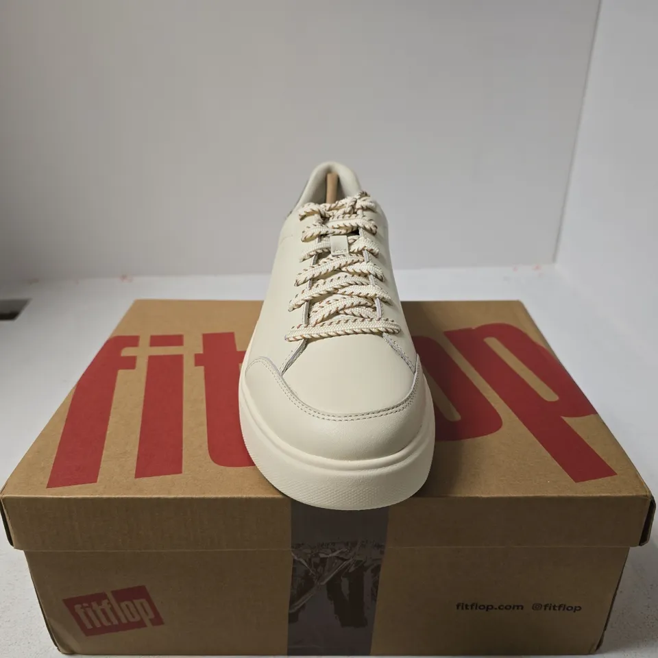 FITFLOP BLANKET STITCH CREAM/BLACK TRAINERS UK 8 BOXED
