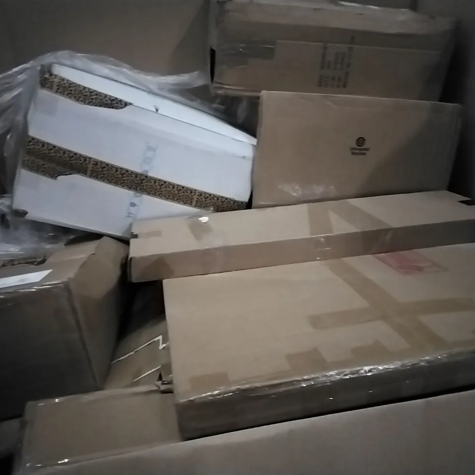 PALLET OF ASSORTED ITEMS INCLUDING ALPHA CAMP MOON CHAIR, MONITOR LAMP, FOPAMTRI ARTIFICIAL PLANTS, TIMBER RIDGE CAMPING WAGON, RECCI BEDDING, STREAM PRESSURE WASHER 