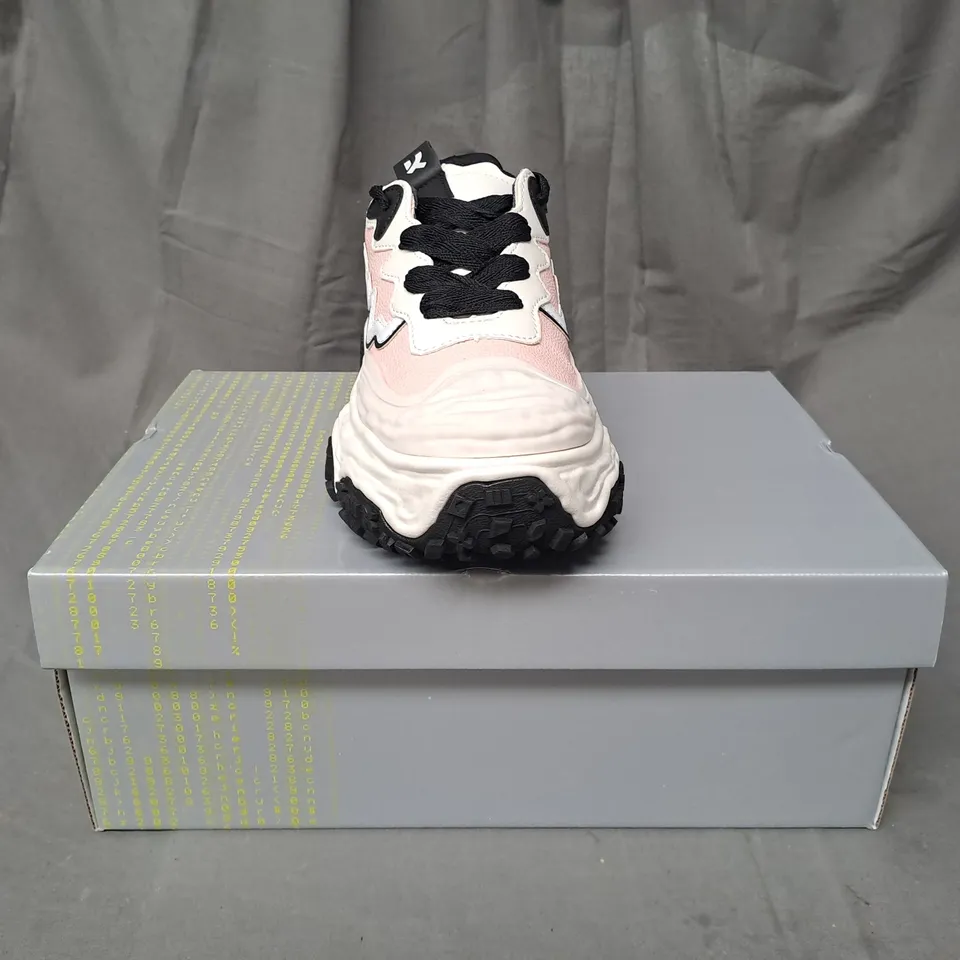 BOXED PAIR OF KOI VEGAN LAYER CAKE CHUNKY TRAINERS IN WHITE UK SIZE 5