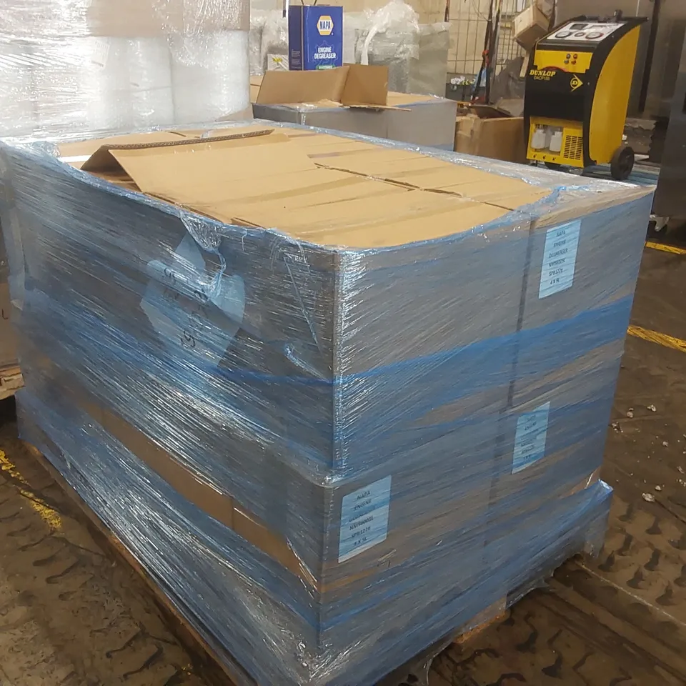PALLET CONTAINING APPROXIMATELY 70x NAPA 5L ENGINE DEGREASER