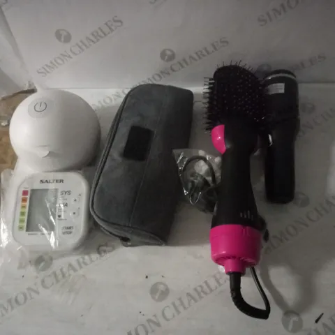 GROUP OF APPROX 5 ASSORTED ITEMS TO INCLUDE HEAT BRUSH, ULTRASONIC CLEANER, WATER FLOSSER ETC