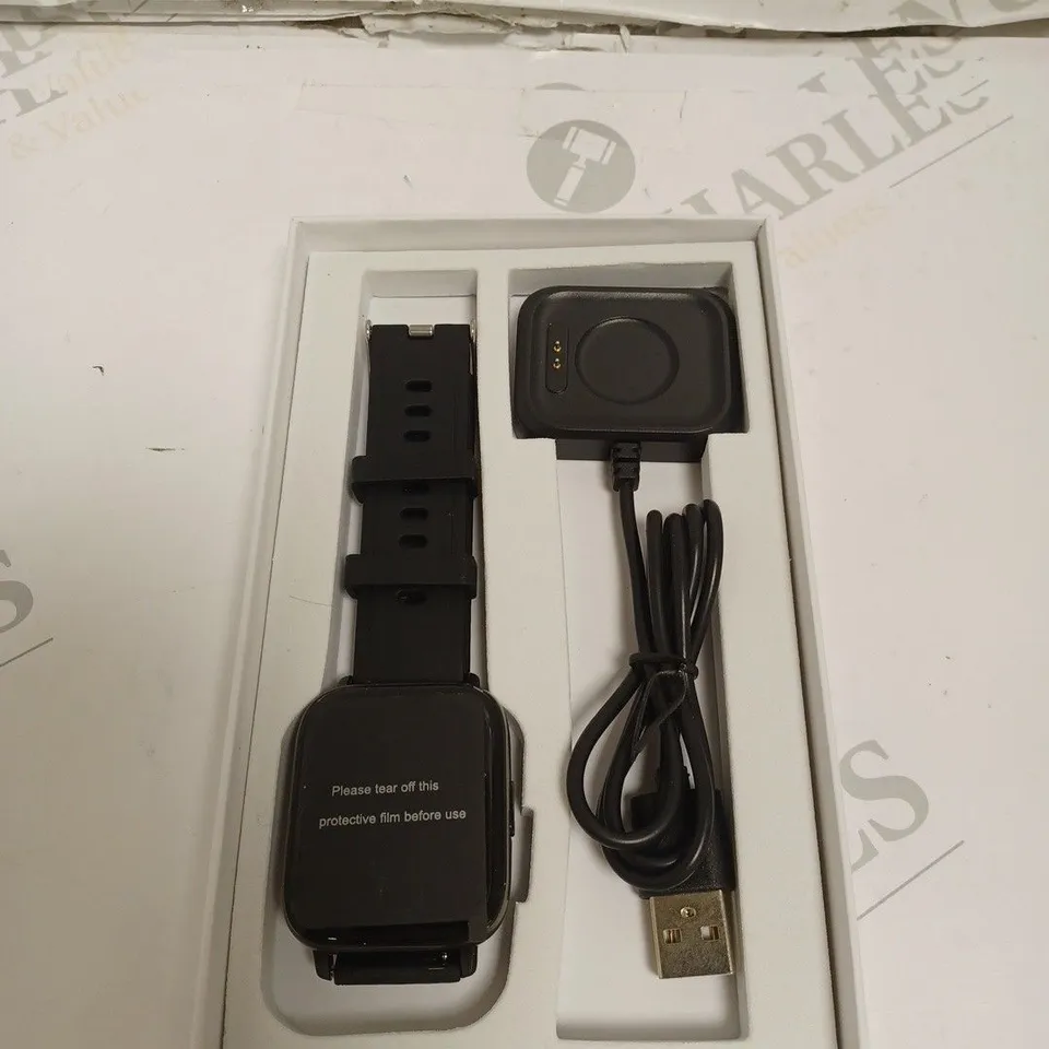 BOXED SMART WATCH WITH CHARGER. 