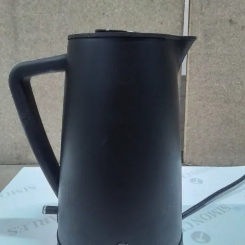 SWAN KETTLE BLACK